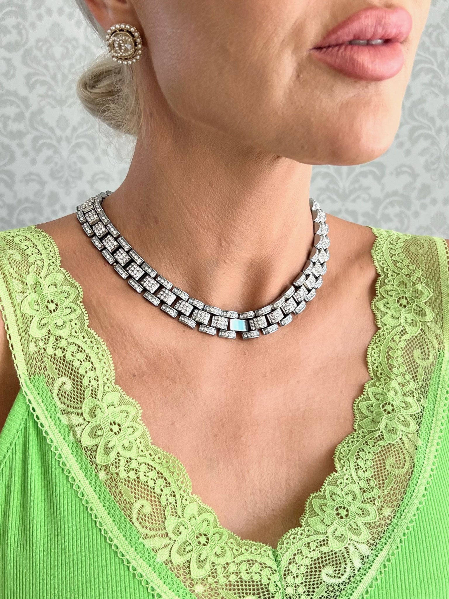 Aida - Bredt halsband med similisten
